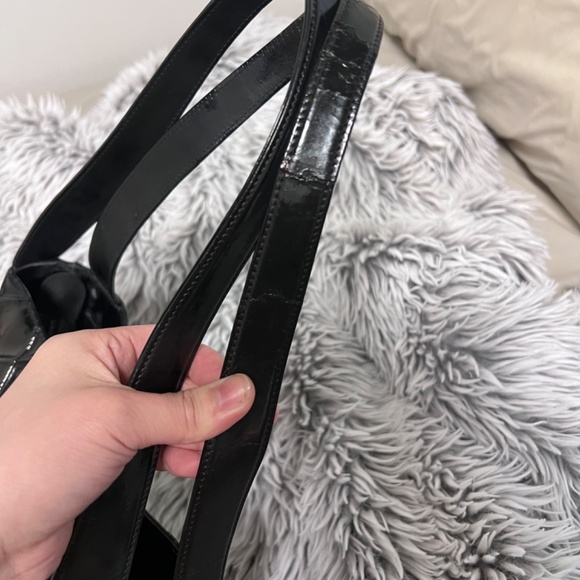 Chanel Vintage Black Patent Matelasse Shoulder Bag - Picture 5 of 12